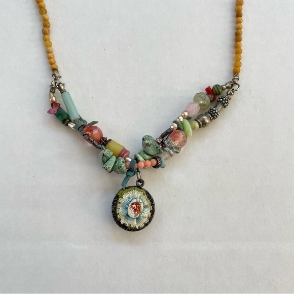 Designer Boutique Necklace - Picture 3 of 8